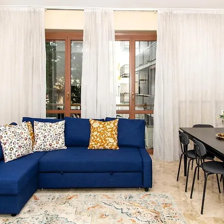 Апартаменты Spacious Near Bocconi *