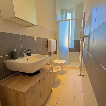 Appartme - Testi 182 * ميلان