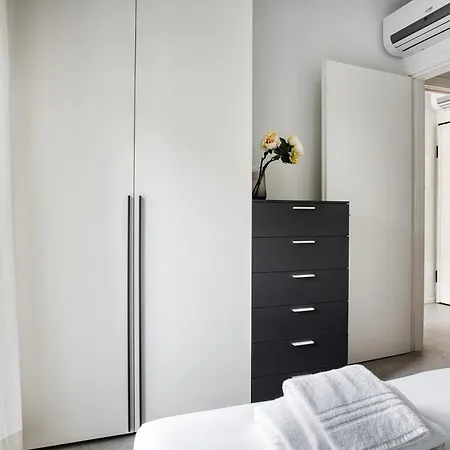 Apartamento Hostmate - - Genesio -maciachini Milán