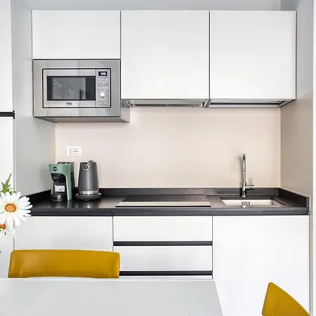 Hostmate - - Genesio -maciachini