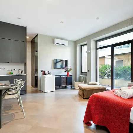 San Babila Apartment Milan