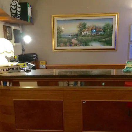 Royal Ξενοδοχείο 3*