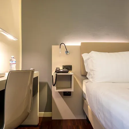 43号车站酒店 3*