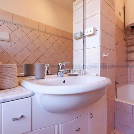 Sweett - Modigliani *