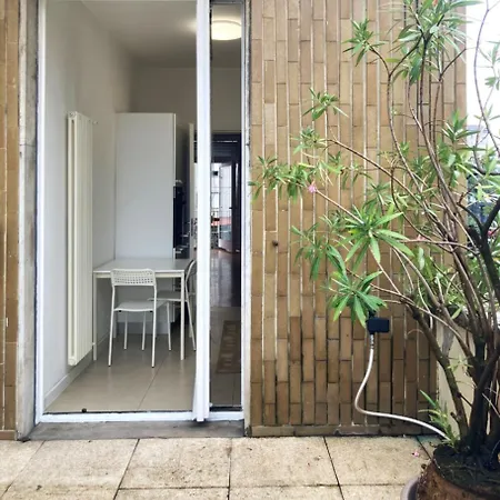 Apartment Ponale 52 Bright Milan