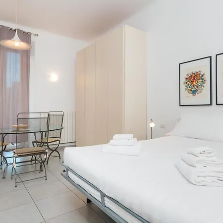 Keys Of Italy - Vigevano Big & Small - 2 Apts By Porta Genova Daire