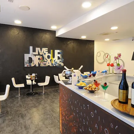 Hotell Ih Lorenteggio 4*