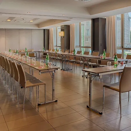Tivoli President فندق