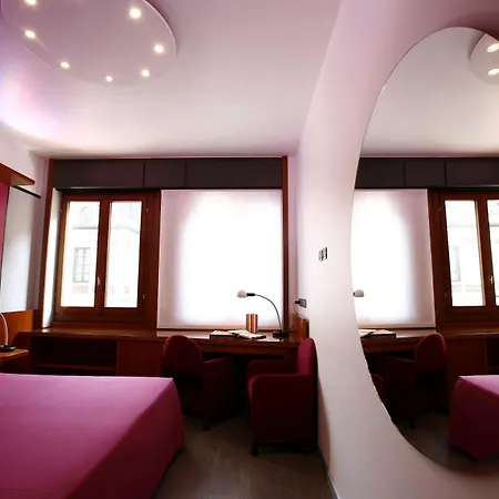 ميديولانوم فندق