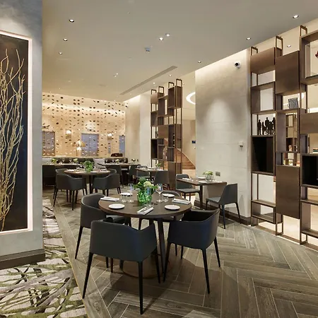 Отель Hilton 4*