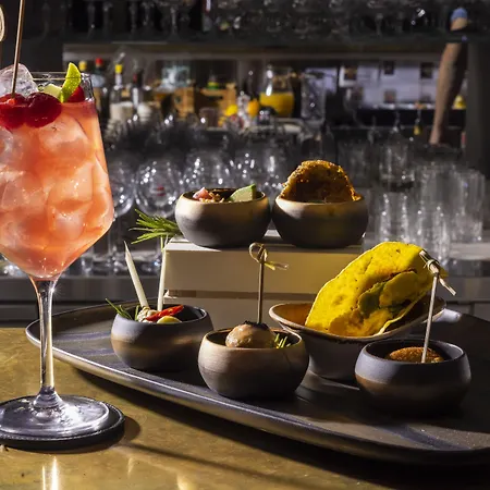 Hilton Отель 4*