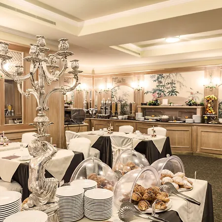 Doria Grand 4*