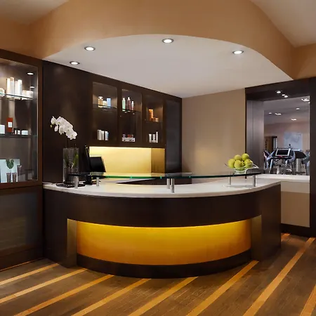 The Westin Palace, Otel Milano