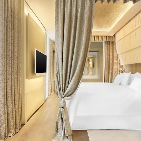 Excelsior Gallia, A Luxury Collection Hotel, Hotel 5*