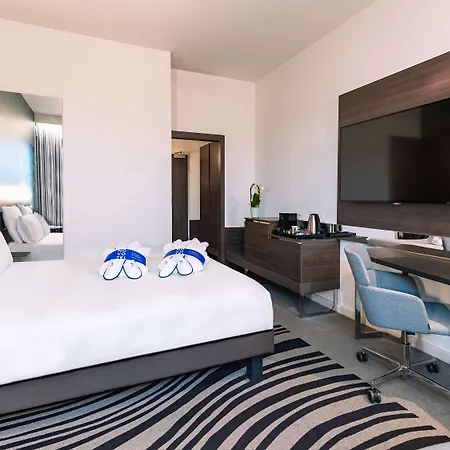 Hotel Novotel Linate Aeroporto 4*