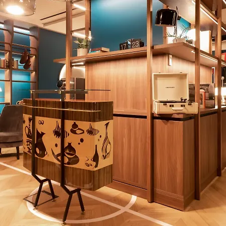 Urban Hive 호텔 4*