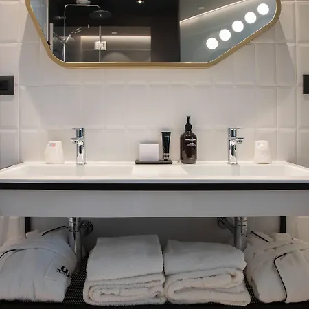 Urban Hive 호텔 4*