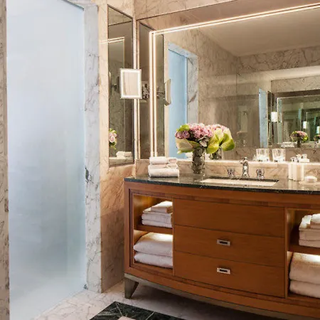 米兰四季酒店 酒店