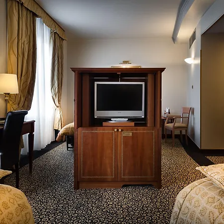 Dei Cavalieri Duomo 4*