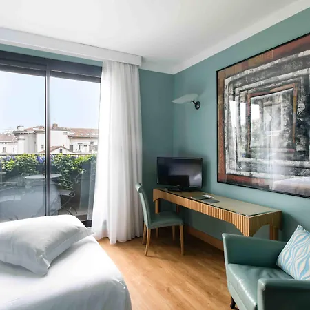 斯帕达里大教堂酒店