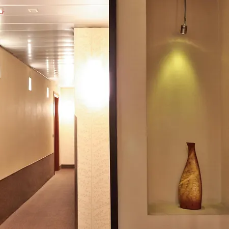 מלון Western Madison