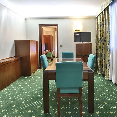 Astoria Sure Collection By Western 3*