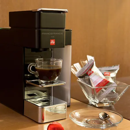 מלון Starhotels Ritz 4*