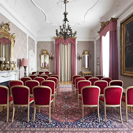 Grand Et De - The Leading Of The World Hotell 5*
