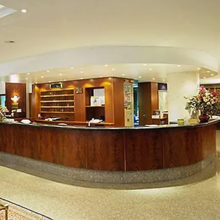 Crivi's Hotell 4*