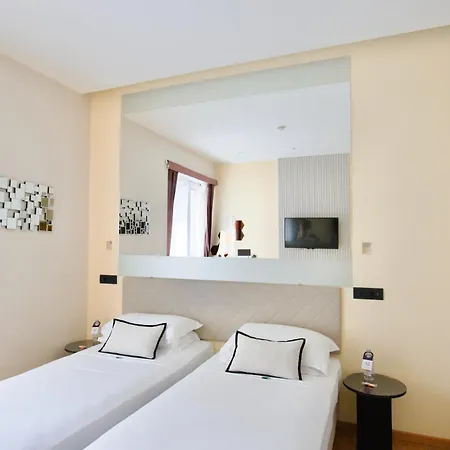 Gæstehus Ah - Fashion District Milano