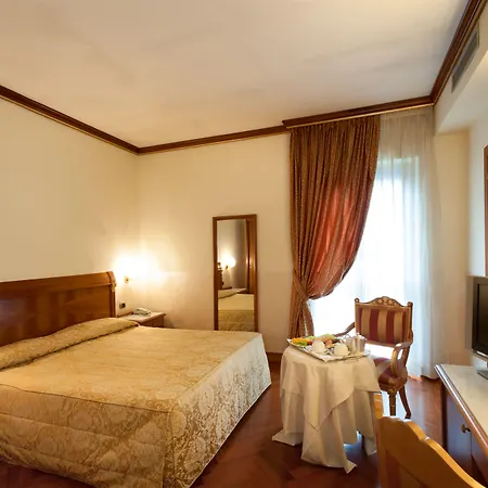 Ξενοδοχείο Marconi 4*