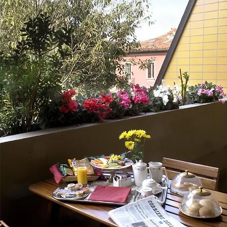 Art Navigli 4*