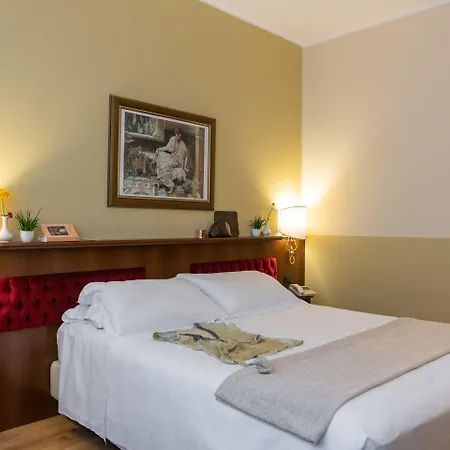 Alga Hotel 3*