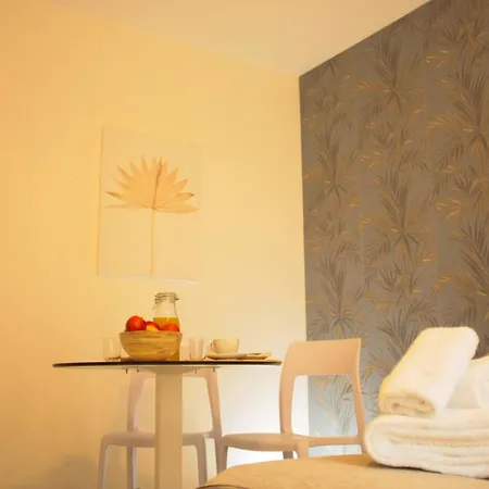 Italianway - The B Village New * Milán