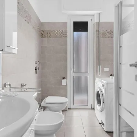 Daire Ap52 - 10 Minutes From Station - *