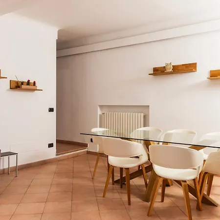 Youhosty - Secret Garden 아파트