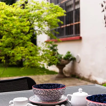 Youhosty - Secret Garden 公寓