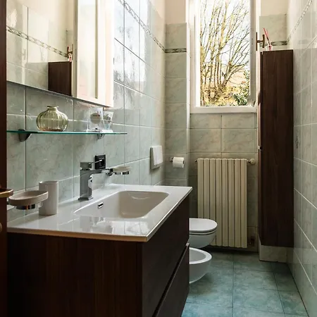 Youhosty - Secret Garden