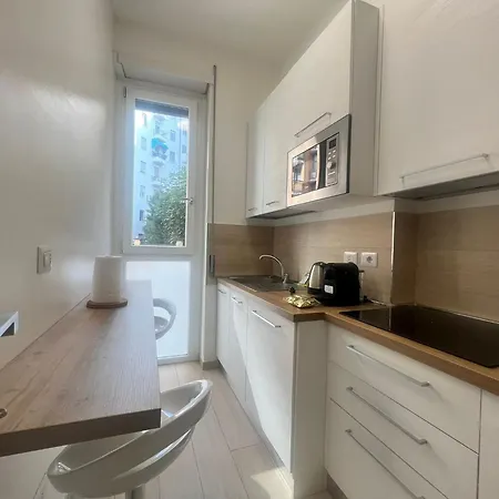With Airco, Wifi, Near Metro Station Brenta By Kibilu Affitti Brevi * ميلان