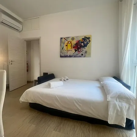 With Airco, Wifi, Near Metro Station Brenta By Kibilu Affitti Brevi شقة ميلان