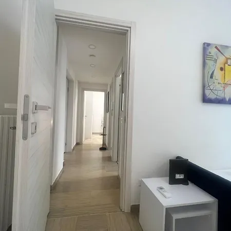 Apartament Kibilu - Via Serlio Porta Romana - Mm Brenta