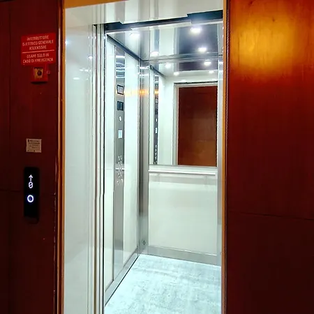 Navigli-san Babila New Attico Balcone Aria