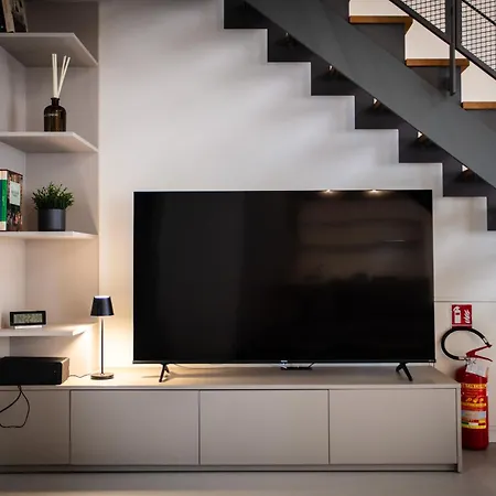 Luxury House In Pietrasanta 130 Mq Apartment Mailand