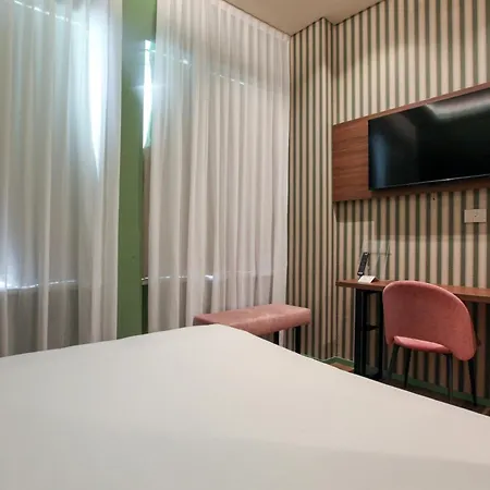 The Floor Hotell