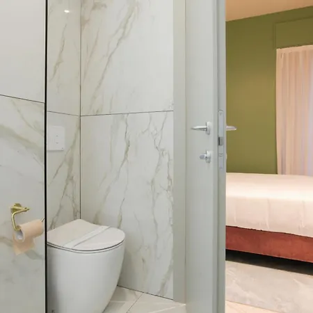 Hotel The Floor 3*