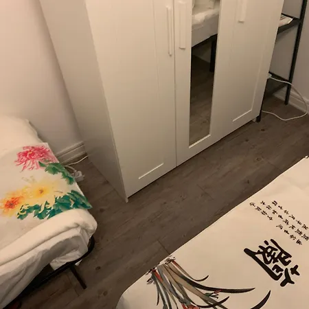 Homestay Oliver Private & Shared Room, Near Metro & Linate ,lgbt Friendly &natural & Romantic Milan