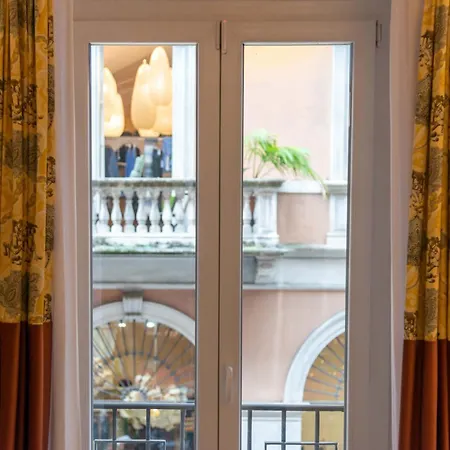 V-collection Solferino Milano