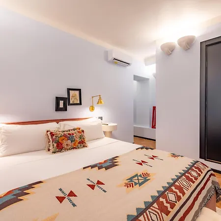 בית הארחה V-collection Solferino 3*