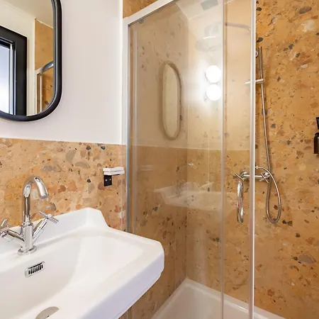 בית הארחה V-collection Solferino 3*