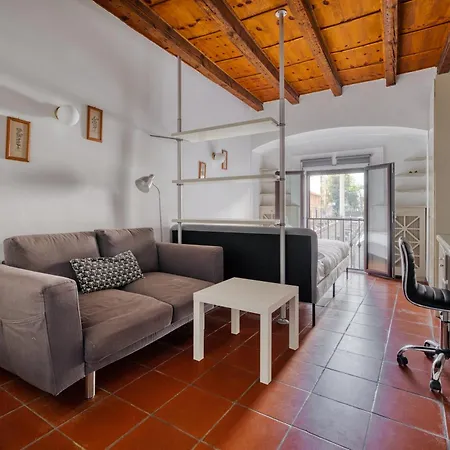 Hostmate - - Savona - Solari * Milaan